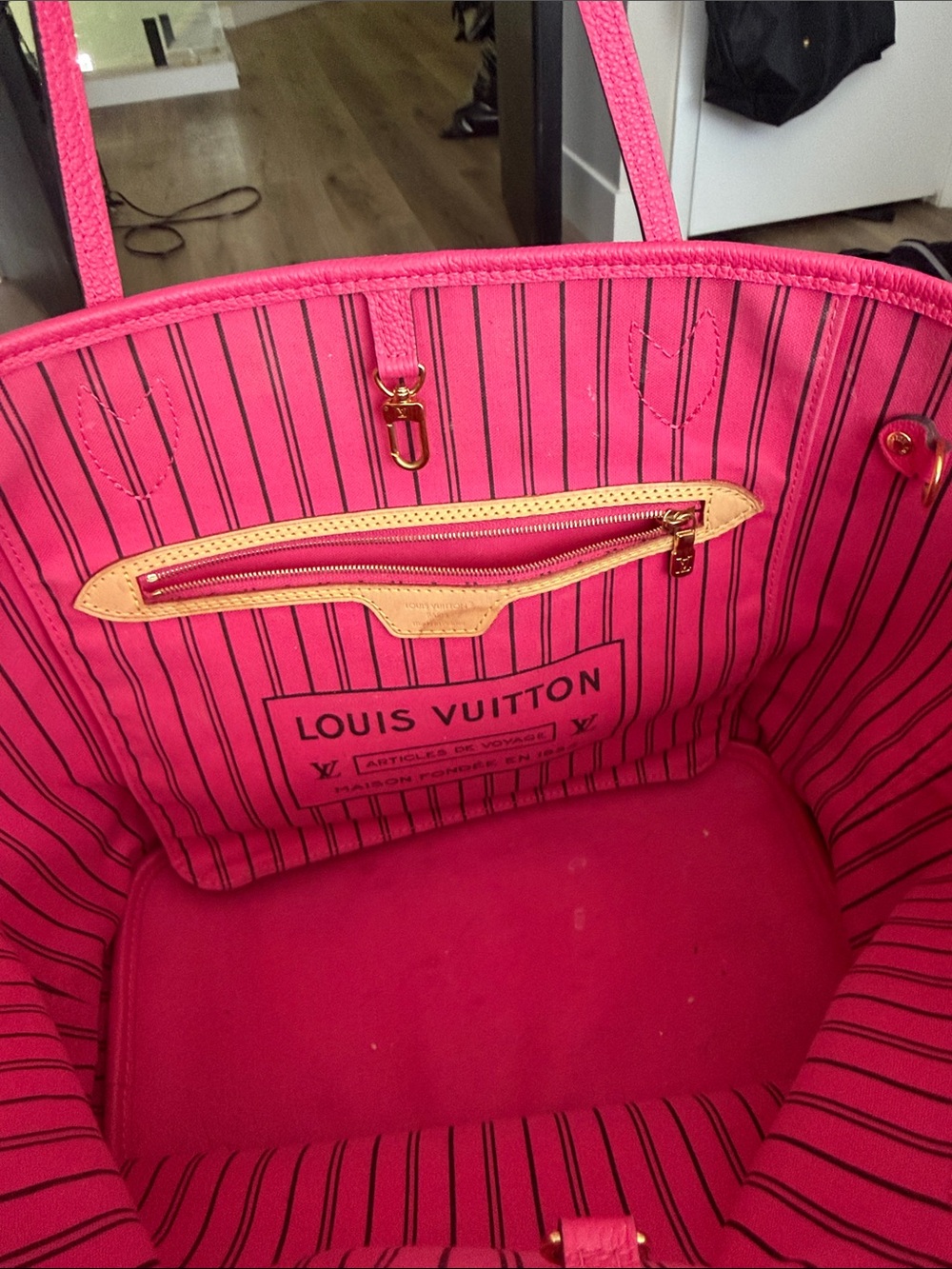 Louis Vuitton Monogram Canvas Tote with Hot Pink Trim - Picture 6 of 12